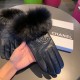 with packagingChanel Chanel 2022 fall and winter fox fur ball sheepskin gloves   mobile touch screen, worth comparing     the same paragraph different quality, kill the market poor product, imported a first-class sheepsk