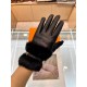 New exclusive first Hermes women's new high-grade sheepskin gloves    Goddesses preferred can not miss    First-class sheepskin Leather fine and soft cashmere lining to keep warm better Goddesses set of the United States