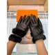 New exclusive first Hermes women's new high-grade sheepskin gloves    Goddesses preferred can not miss    First-class sheepskin Leather fine and soft cashmere lining to keep warm better Goddesses set of the United States