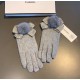 With packaging2022 new Chanel Chanel counter new wool gloves, fashion gloves, fall and winter warm padded lining, with fox fur ball ten bow   on the hand super comfortable and soft, versatile! Average size