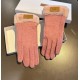 UGG2023 fall and winter lazy rabbit hair wool gloves   worth comparing     the same paragraph of different quality, kill the market poor product, wool ten lazy rabbit hair lining padded   classic but not fashionable mode