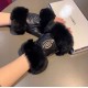 With packagingChanel Chanel 2022 fall and winter lazy rabbit hair sheep finger sheepskin gloves   worth comparing     the same paragraph of different quality, kill the market poor product, imported first-class sheepskin 