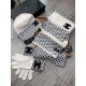 C family. [Three-piece wool suit hat  scarf  gloves] classic suit hat! Warm and super comfortable ~ winter Miss ageing artifacts Oh ~ this winter you are missing such a set of suit hat la ~ and warm and stylish! Men's an