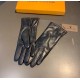 2022 new exclusive first   women's gloves LV [original quality] official website synchronization Ms. new high-grade sheepskin gloves    goddesses set of the United States preferred can not be missed      hundred percent 