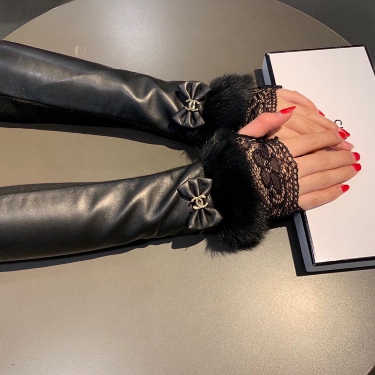 PackagingCHANEL CHANEL women's models explosive models open finger with sleeve long gloves Imported original leather (first-class sheepskin)  raccoon fur    mercerized lining   elastic fabric physical super beautiful exp