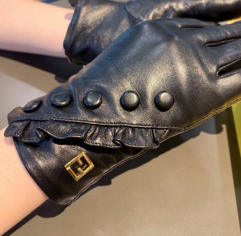 .Fendi FENDI  2022 fall and winter twill double FF original hardware first-class single leather gloves   mobile touch screen, worth comparing     the same paragraph of different qualities, kill the market poor products, 