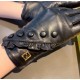 .Fendi FENDI  2022 fall and winter twill double FF original hardware first-class single leather gloves   mobile touch screen, worth comparing     the same paragraph of different qualities, kill the market poor products, 