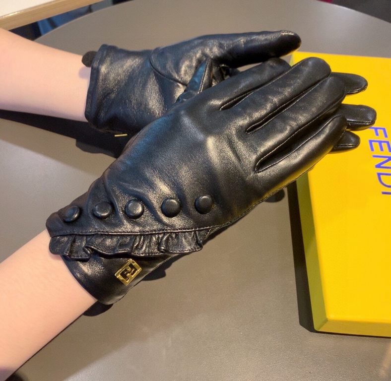 .Fendi FENDI  2022 fall and winter twill double FF original hardware first-class single leather gloves   mobile touch screen, worth comparing     the same paragraph of different qualities, kill the market poor products, 