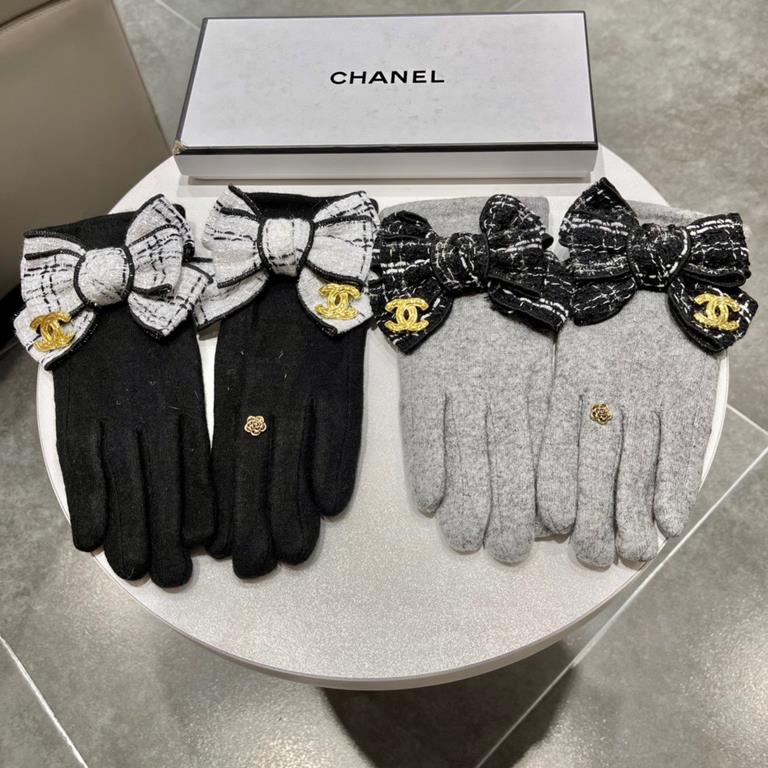 2022 new Chanel Chanel counter new wool gloves, fashion gloves, fall and winter warm padded lining, on the hand super comfortable and soft, versatile! Matching box   even size