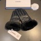 with packagingChanel Chanel 2022 fall and winter lazy rabbit hair sheepskin gloves   cell phone touch screen, worth comparing     the same paragraph of different quality, kill the market poor product, imported a first-cl