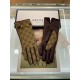 Gucci  burst to   [top original single] official website synchronization women's new high-grade sheepskin gloves     100% selection of imported sheepskin lining velvet lining warmth and comfort better Leather luster brig