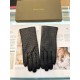 Pictures (women's models)   touch screen gloves BV couple models   [original quality] 100% selection of imported sheepskin Leather fine and soft Recognition of imported sheepskin has a feel    cashmere lining to keep war