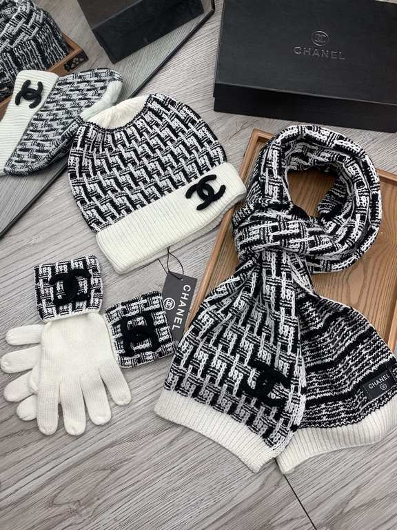 . C home. [Three-piece wool suit hat  scarf  gloves] classic suit hat! Warm and super comfortable ~ winter Miss ageing artifacts Oh ~ this winter you are missing such a set of suit hat la ~ and warm and stylish! Men's an