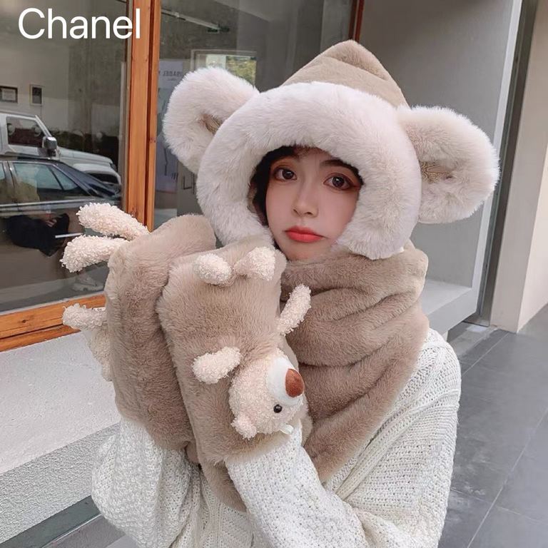 Chanel Chanel bear three-piece women's winter warm thickened plush hat scarf gloves all-in-one winter cute cycling scarf