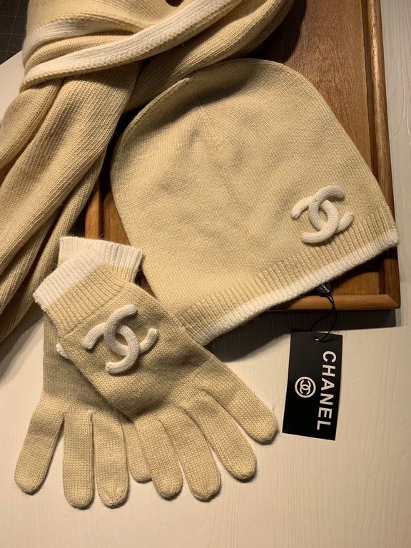 . C home. [Three-piece wool suit hat  scarf  gloves] classic suit hat! Warm and super comfortable ~ winter Miss ageing artifacts Oh ~ this winter you are missing such a set of suit hat la ~ and warm and fashion! Men's an