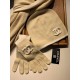 . C home. [Three-piece wool suit hat  scarf  gloves] classic suit hat! Warm and super comfortable ~ winter Miss ageing artifacts Oh ~ this winter you are missing such a set of suit hat la ~ and warm and fashion! Men's an