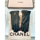 Dark green New exclusive first Chanel Chanel women's new high-grade sheepskin gloves    Goddess preferred can not miss      First-class sheepskin Leather fine and soft cashmere lining to keep warm better Goddesses set of