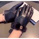 .Chanel Chanel 2021 fall and winter mink hair bow sheepskin gloves   cell phone touch screen, worth comparing     the same paragraph of different quality, kill the market poor product, imported a first-class sheepskin  l