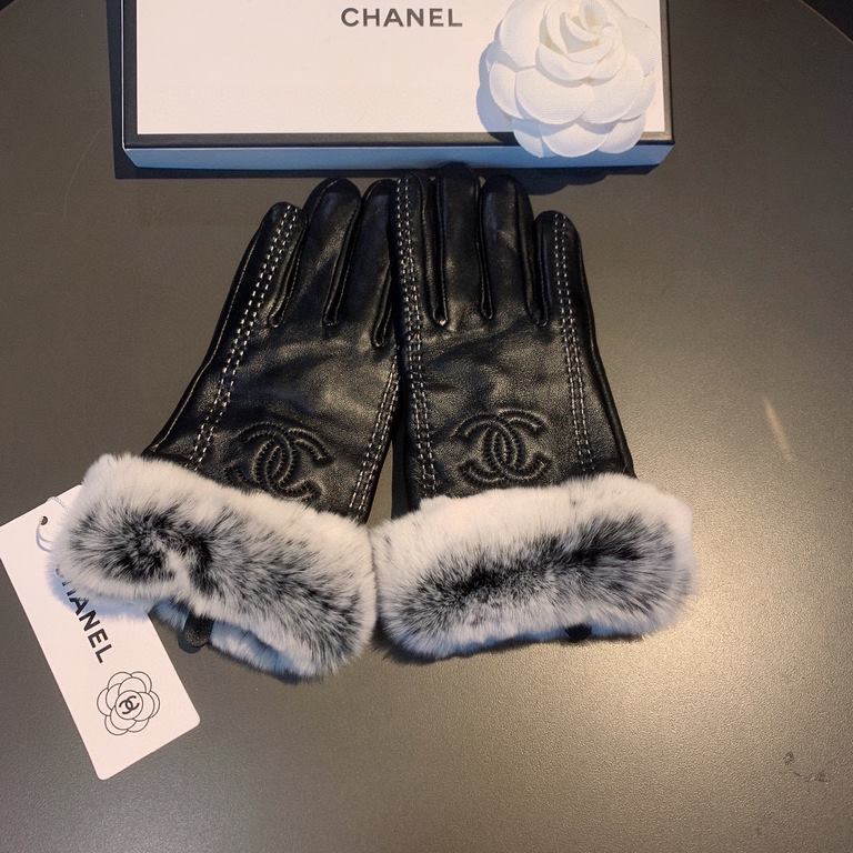 .Chanel Chanel 2022 fall and winter lazy rabbit hair sheepskin gloves   cell phone touch screen, worth comparing     the same paragraph of different qualities, kill the market poor products, imported first-class sheepski