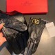 2023 new exclusive first  Valentino VALENTINO touch screen women's gloves [original quality] official website synchronization women's new high-grade sheepskin gloves    goddess preferred can not be missed       100 perce