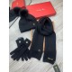 LP. [Three-piece wool suit fox hair hat  scarf  gloves] classic set of hats! Warm and super comfortable ~ winter Miss ageing artifacts Oh ~ this winter you are missing such a set of suit hat la ~ and warm and fashionable