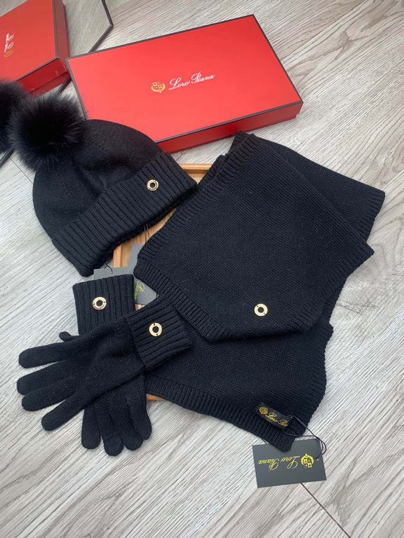 LP. [Three-piece wool suit fox hair hat  scarf  gloves] classic set of hats! Warm and super comfortable ~ winter Miss ageing artifacts Oh ~ this winter you are missing such a set of suit hat la ~ and warm and fashionable