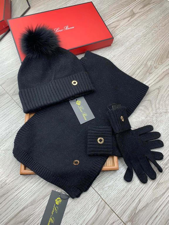 LP. [Three-piece wool suit fox hair hat  scarf  gloves] classic set of hats! Warm and super comfortable ~ winter Miss ageing artifacts Oh ~ this winter you are missing such a set of suit hat la ~ and warm and fashionable