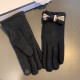 批 Chanel fall and winter women's touch screen gloves    wool  cute butterfly   lining padded soft and cozy driving recommended models