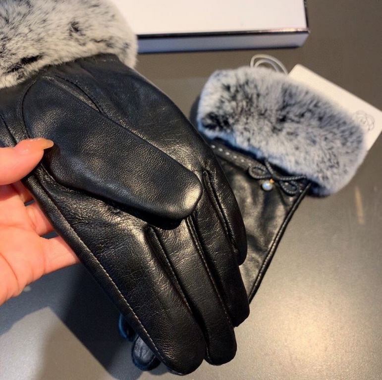 with packagingChanel Chanel 2022 fall and winter lazy rabbit hair sheepskin gloves   cell phone touch screen, worth comparing     the same paragraph of different quality, kill the market poor product, imported a first-cl