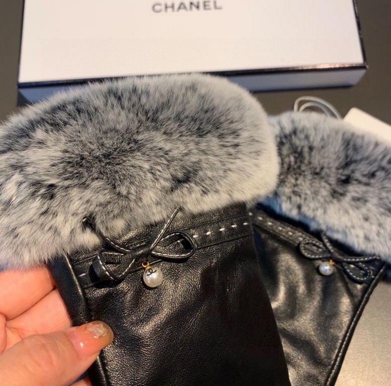 with packagingChanel Chanel 2022 fall and winter lazy rabbit hair sheepskin gloves   cell phone touch screen, worth comparing     the same paragraph of different quality, kill the market poor product, imported a first-cl