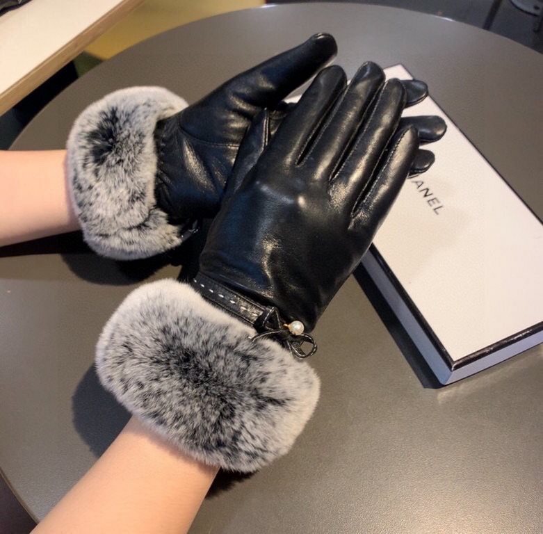 with packagingChanel Chanel 2022 fall and winter lazy rabbit hair sheepskin gloves   cell phone touch screen, worth comparing     the same paragraph of different quality, kill the market poor product, imported a first-cl