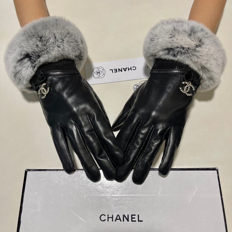 Chanel Chanel fall and winter lazy rabbit hair sheepskin   gloves   cell phone touch screen, worth comparing     the same paragraph of different qualities, kill the market poor product, imported a first-class sheepskin  