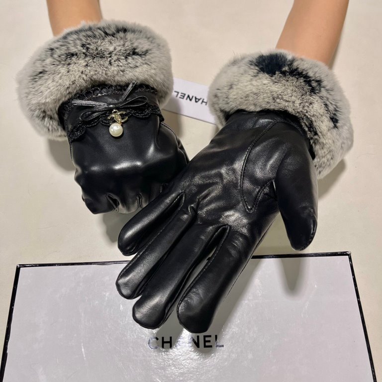 With packaging Chanel Chanel 2021 fall and winter lazy rabbit hair sheepskin   gloves   cell phone touch screen, worth comparing     the same paragraph of different qualities, kill the market poor products, imported firs