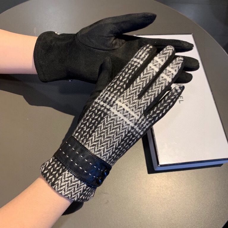 With packaging2022 new Chanel Chanel counter new wool gloves, fashion gloves, fall and winter warm padded lining, on the hand super comfortable and soft, versatile! Average size