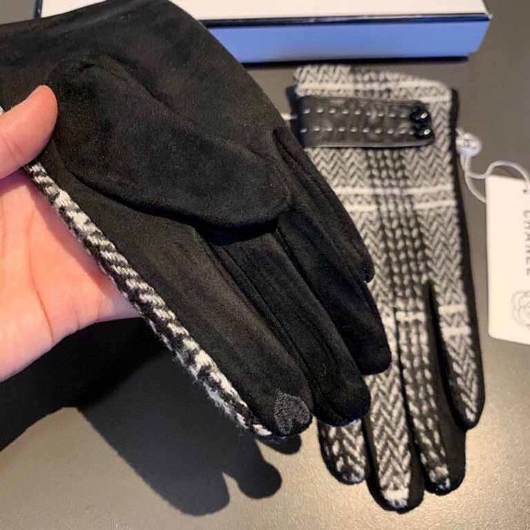 With packaging2022 new Chanel Chanel counter new wool gloves, fashion gloves, fall and winter warm padded lining, on the hand super comfortable and soft, versatile! Average size