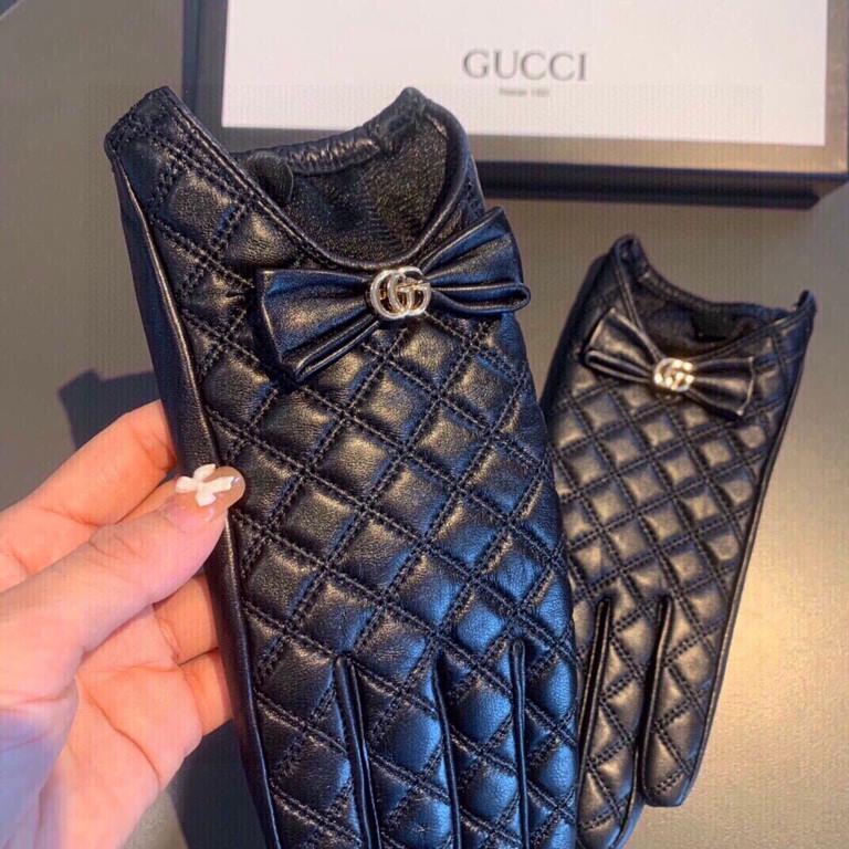 2021 new exclusive first   touch screen gloves Gucci Gucci new U mouth bow high-grade sheepskin gloves    goddesses set of the United States preferred can not be missed    hundred percent of the selection of imported she