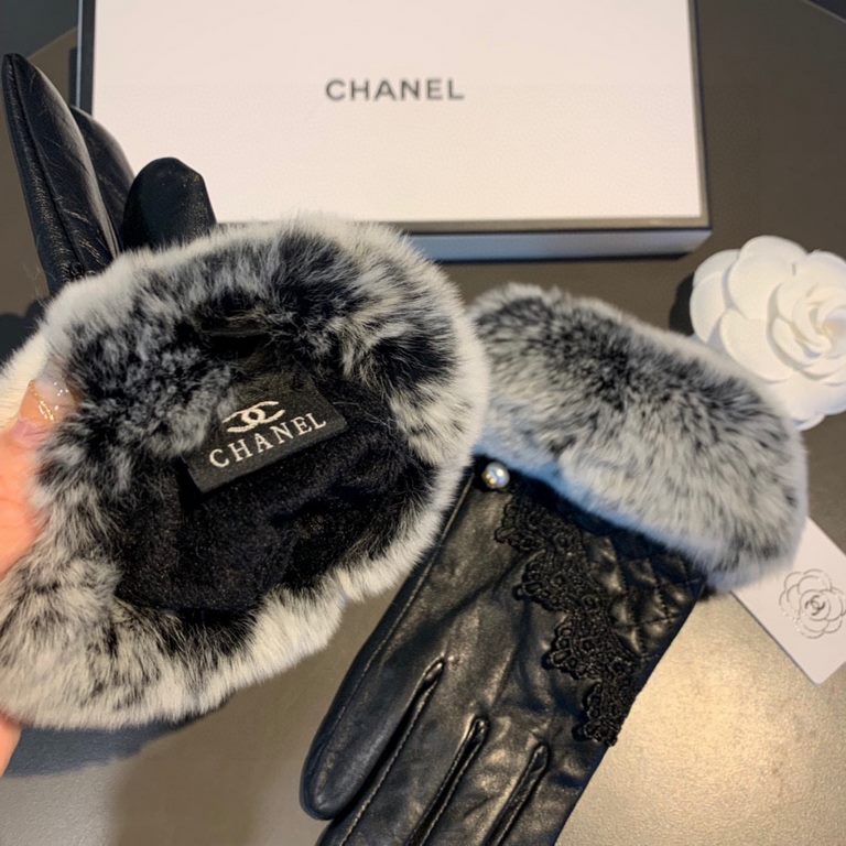 with packagingChanel Chanel 2022 fall and winter lazy rabbit hair sheepskin gloves   cell phone touch screen, worth comparing     the same paragraph of different quality, kill the market poor product, imported a first-cl