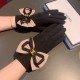 2022 new Chanel Chanel counter new wool gloves, fashion gloves, fall and winter warm padded lining, on the hand super comfortable and soft, versatile! Matching box   even size