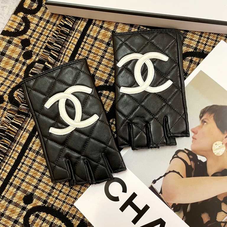 Chanel New Ladies Half Finger Gloves First Grade Sheepskin Leather Ultra-thin, Soft and Comfortable, Especially Showing Hand Shape          Superb TextureSize M L