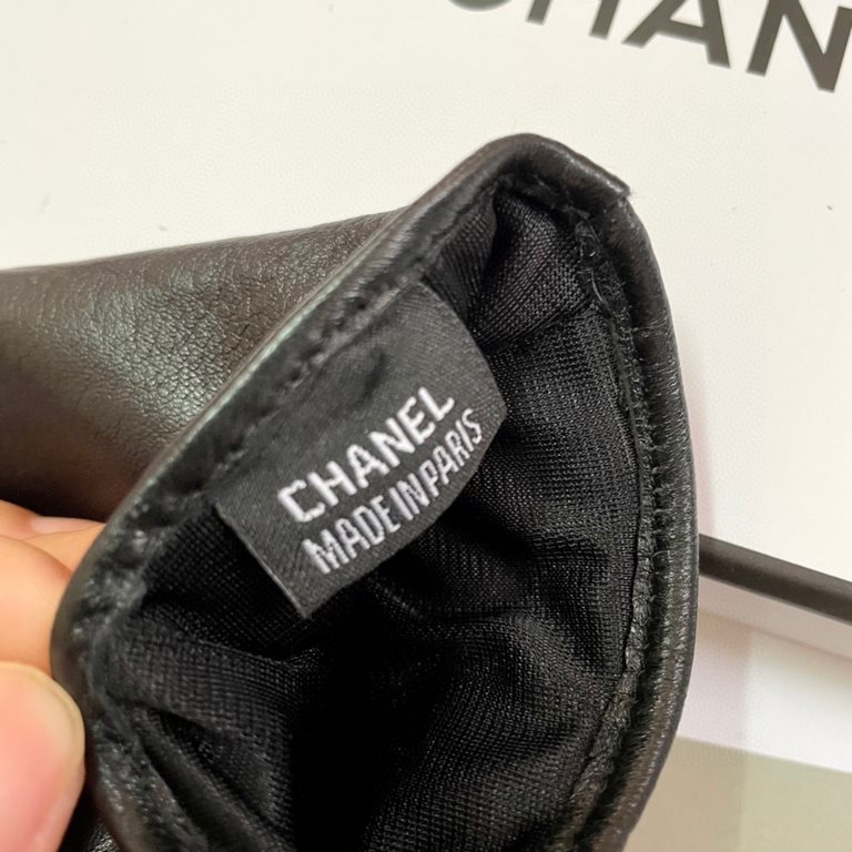 Chanel New Ladies Half Finger Gloves First Grade Sheepskin Leather Ultra-thin, Soft and Comfortable, Especially Showing Hand Shape          Superb TextureSize M L