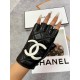 Chanel New Ladies Half Finger Gloves First Grade Sheepskin Leather Ultra-thin, Soft and Comfortable, Especially Showing Hand Shape          Superb TextureSize M L