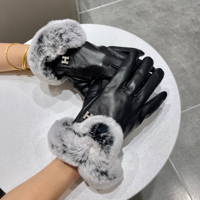 Hermes HERMEL new 2022 fall and winter lazy rabbit hair sheepskin gloves   cell phone touch screen, worth comparing     the same paragraph different quality, kill the market poor products, imported first-class sheepskin 