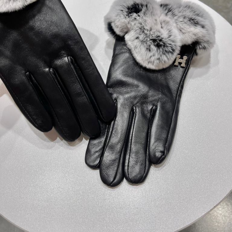 Hermes HERMEL new 2022 fall and winter lazy rabbit hair sheepskin gloves   cell phone touch screen, worth comparing     the same paragraph different quality, kill the market poor products, imported first-class sheepskin 