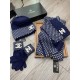 C family. [Three-piece wool suit hat  scarf  gloves] classic suit hat! Warm and super comfortable ~ winter Miss ageing artifacts Oh ~ this winter you are missing such a set of suit hat la ~ and warm and stylish! Men's an