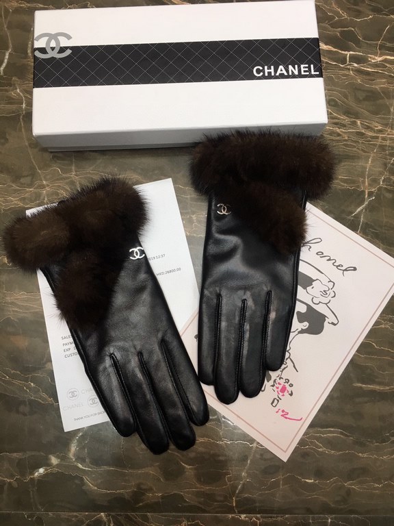 Chanel new high-grade sheepskin gloves    leather feel first-class with the mink fur kill the market ordinary goods    goddess preferred can not be missed       100% selection of imported sheepskin Leather fine and soft 