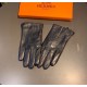 2022 new exclusive first  touch screen gloves Hermes (original quality) official website synchronization women's new high-grade sheepskin gloves    goddesses set of the United States preferred must be unmissable    100 p