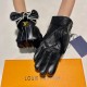 New exclusive first   touch screen gloves LV [original quality] women's new high-grade sheepskin gloves    goddess preferred can not be missed   imported sheepskin Leather is soft and delicate recognized imported sheepsk