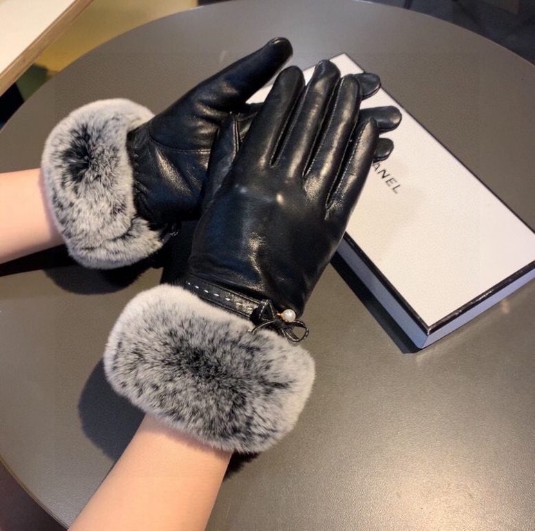 Chanel Chanel 2023 fall and winter lazy rabbit hair sheepskin gloves   cell phone touch screen, worth comparing     the same paragraph of different qualities, kill the market poor products, imported first-class sheepskin