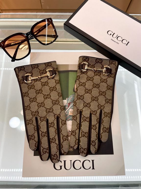 Gucci  burst to   [top original single] official website synchronization women's new high-grade sheepskin gloves     100% selection of imported lambskin lining velvet lining warmth and comfort better Leather luster brigh