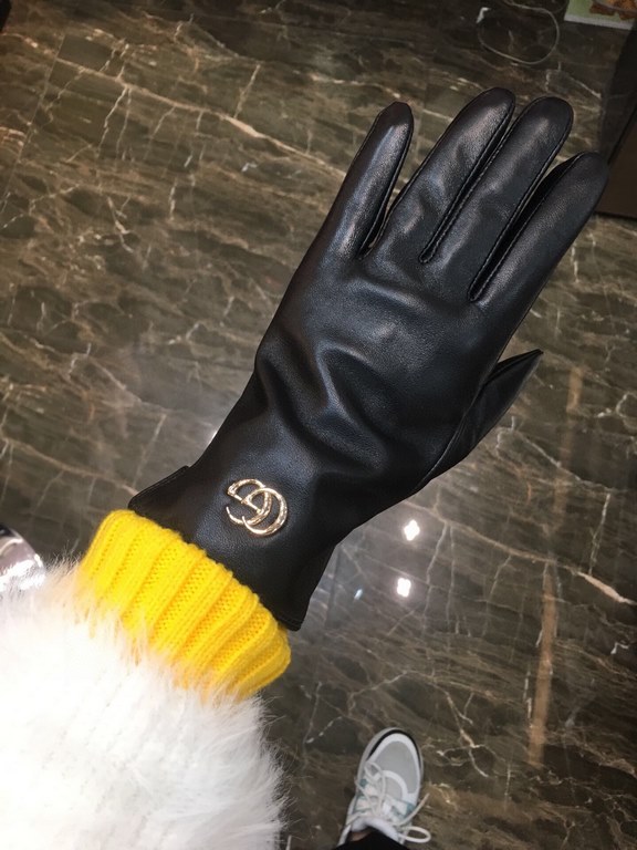 [Guccl first-class sheepskin gloves   Celebrity's choice! A great partner for fall and winter with fur!